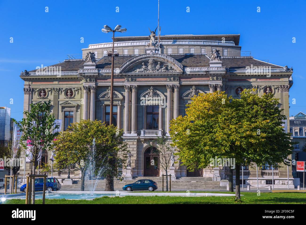 Geografia / viaggio, Svizzera, Ginevra, Place Neuve con Grand Théatre, diritti aggiuntivi-clearance-Info-non-disponibile Foto Stock