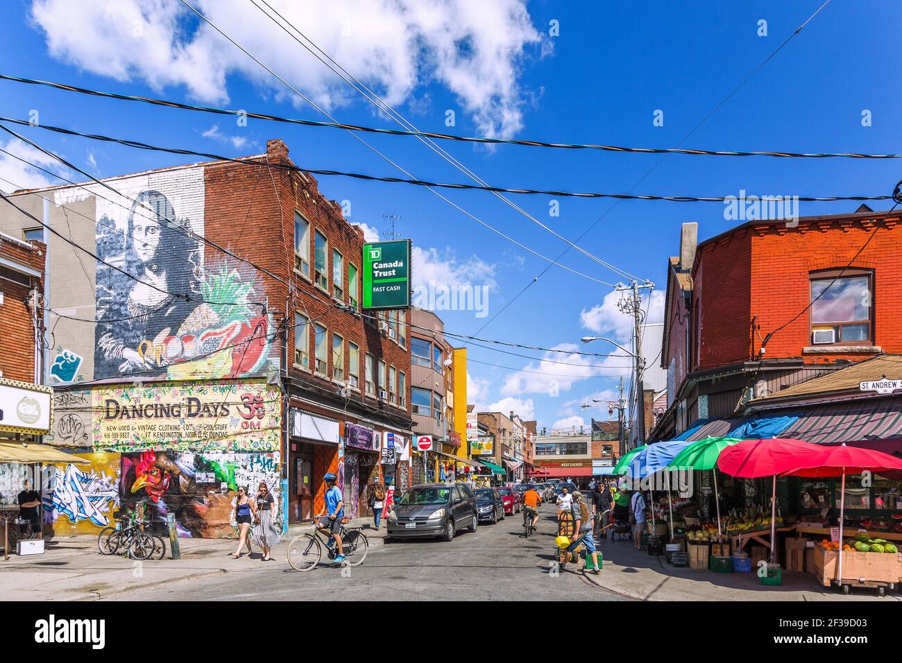 Geografia/viaggio, Canada, Toronto, mercato di Kensington, scena di strada con negozi a St. Andrew Street, diritti aggiuntivi-clearance-Info-non-disponibile Foto Stock