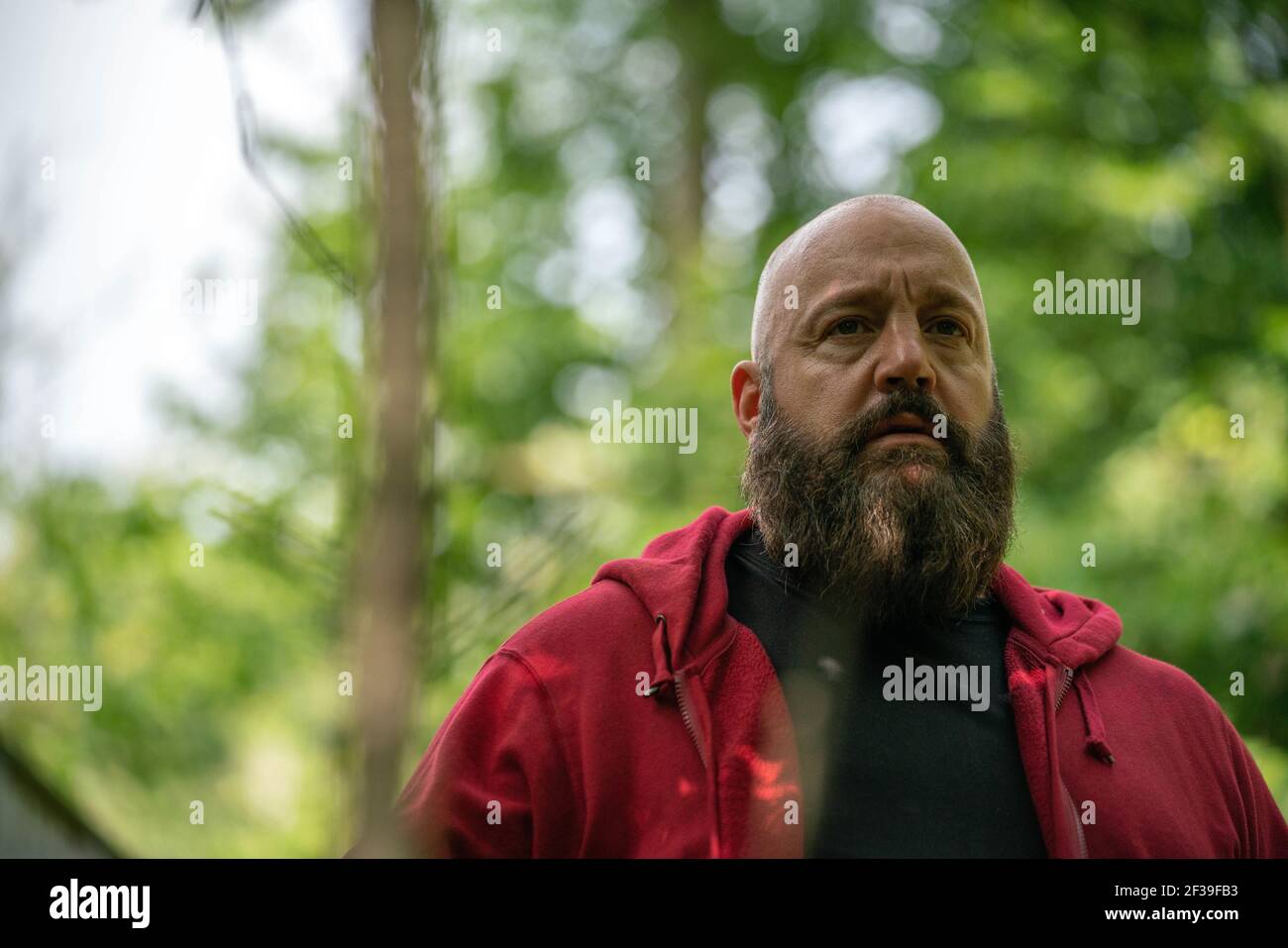 KEVIN JAMES in BECKY (2020), diretto da JONATHAN MILOTT e CARY MURNION. Credito: Distribuzione quiver / Redbox Entertainment / Album Foto Stock