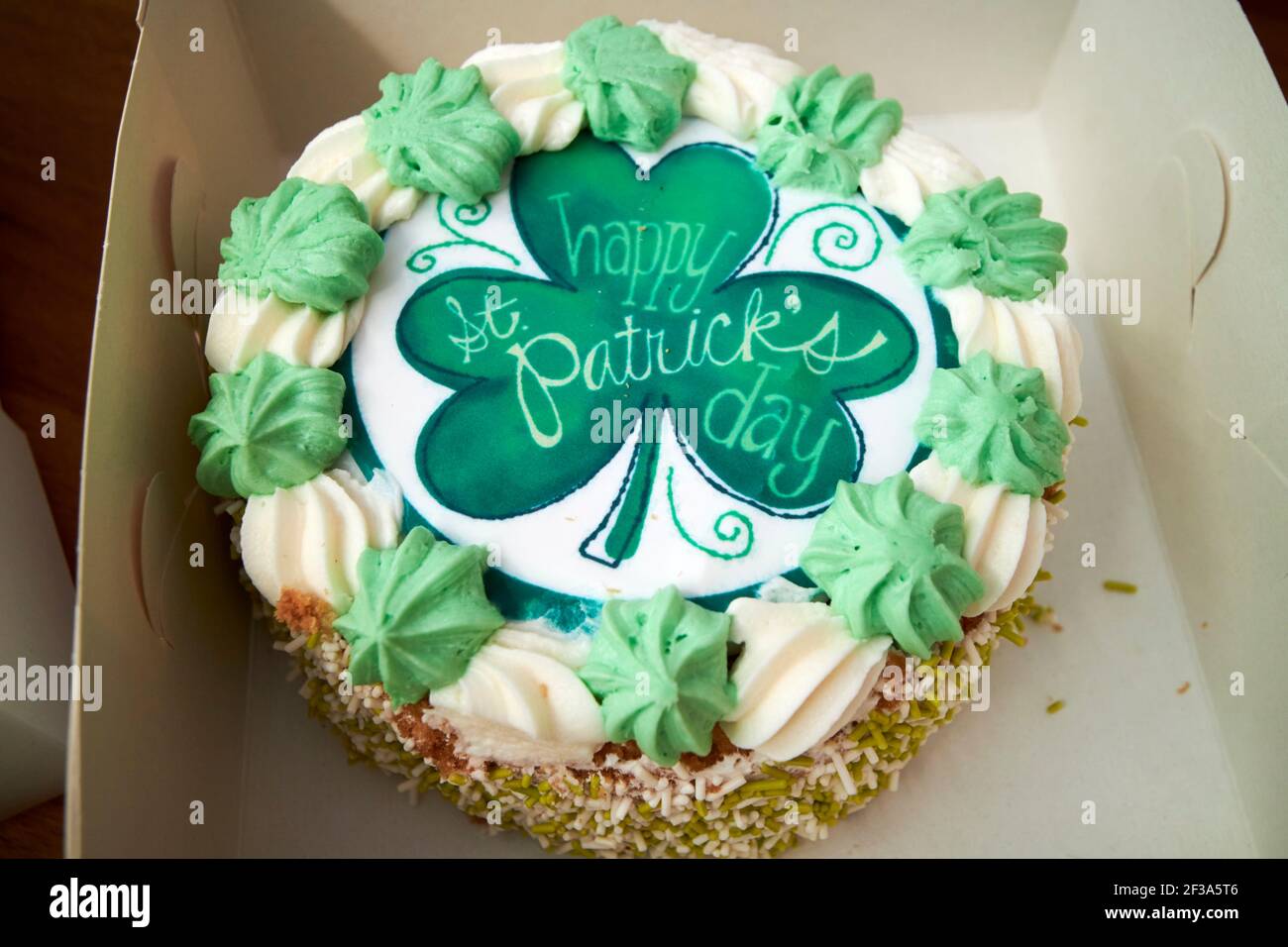 torta prodotta per celebrare la giornata dei st patricks in irlanda Foto Stock