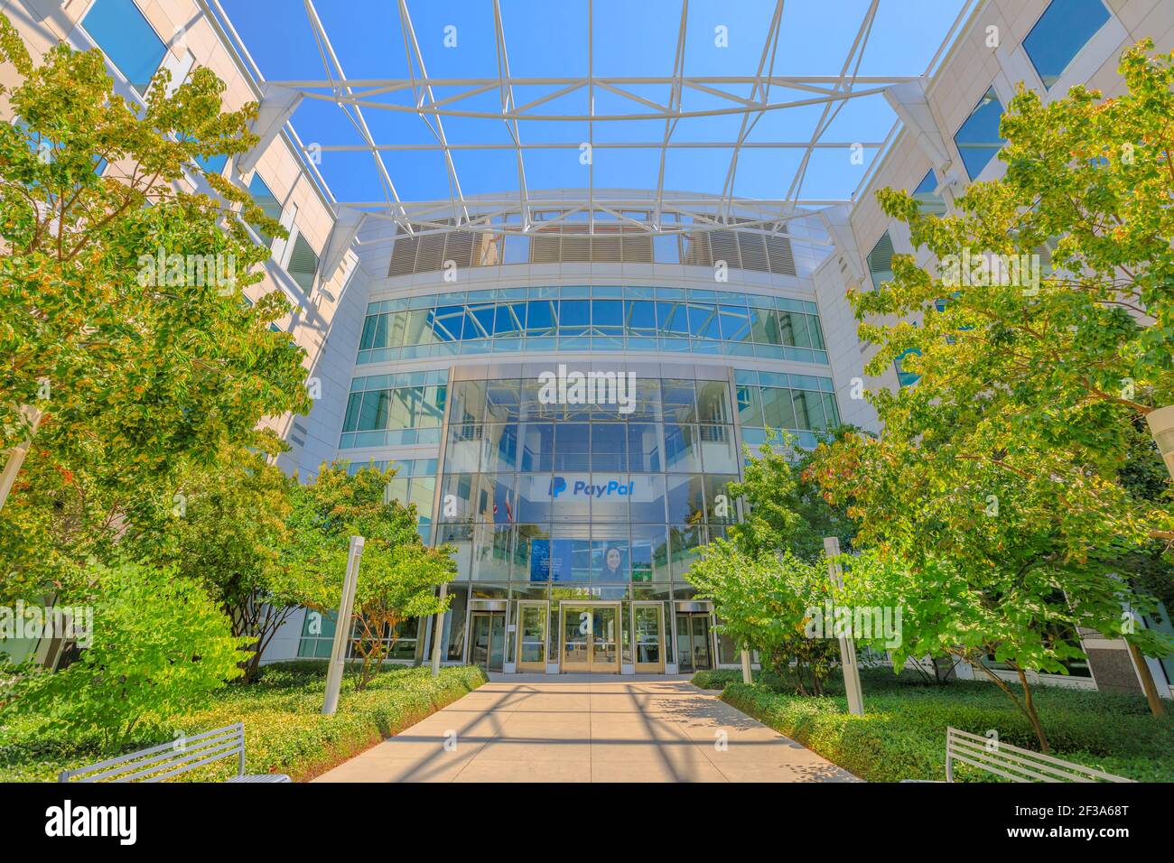 San Jose, California, Stati Uniti - 12 agosto 2018: Sede centrale di Paypal in Silicon Valley. PayPal è una multinazionale che fornisce un virtuale Foto Stock