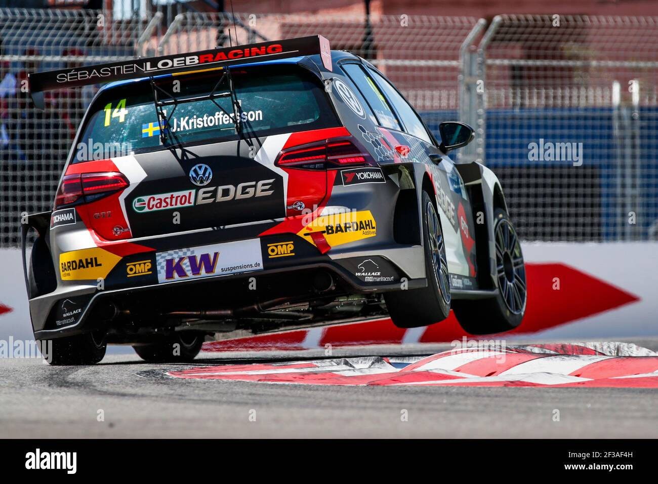 14 JOHAN KRISTOFFERSSON, (SVEZIA), SLR VOLKSWAGEN, VOLKSWAGEN GOLF GTI TCR,  azione durante la FIA WTCR 2019