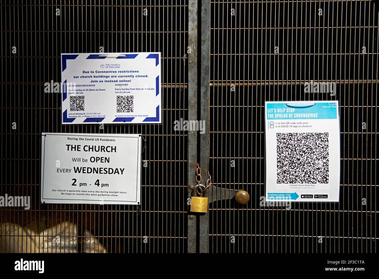 St Helen's Church, nel villaggio di Escrick, North Yorkshire, Inghilterra Regno Unito Foto Stock