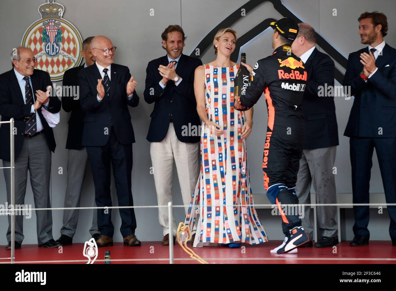 PODIO ALBERT DE MONACO, CHARLENE DE MONACO RICCIARDO Daniel (aus), Aston Martin Red Bull Tag Heuer RB14, ritratto , durante il Campionato del mondo di Formula uno 2018, Gran Premio di Monaco dal 24 al 27 maggio a Monaco - Foto Eric Vargiolu / DPPI Foto Stock