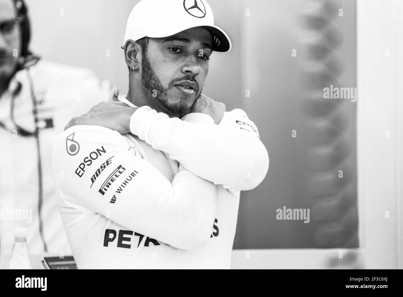 HAMILTON Lewis (gbr), Mercedes AMG F1 Petronas GP W09 Hybrid EQ Power+, ritratto durante il campionato del mondo di Formula 1 FIA 2018, Gran Premio del Bahrain, a Sakhir dal 5 all'8 aprile - Foto DPPI Foto Stock