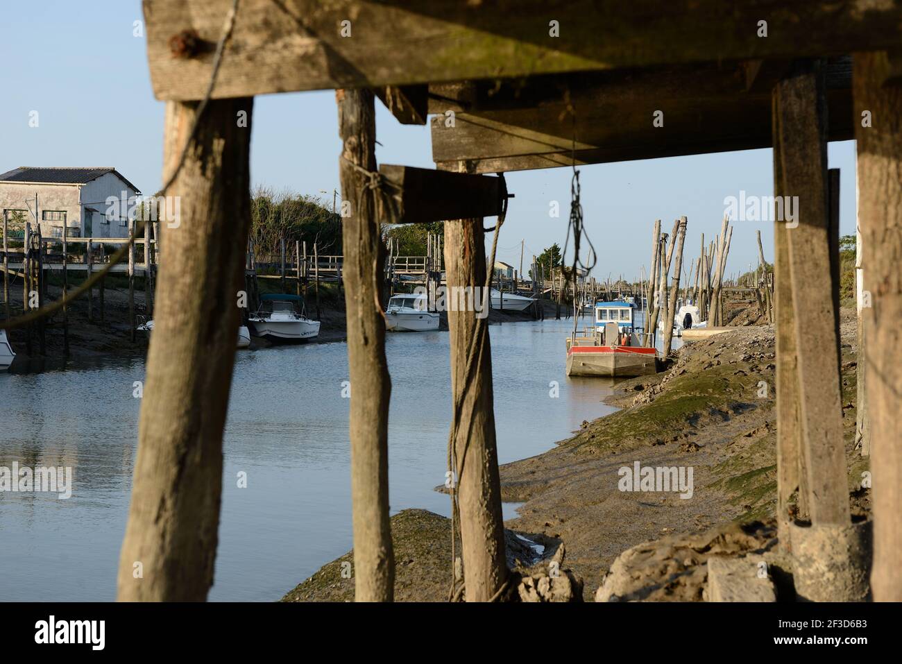 Marennes (Francia centro-occidentale): oyster capanne a Port Cayenne Foto Stock
