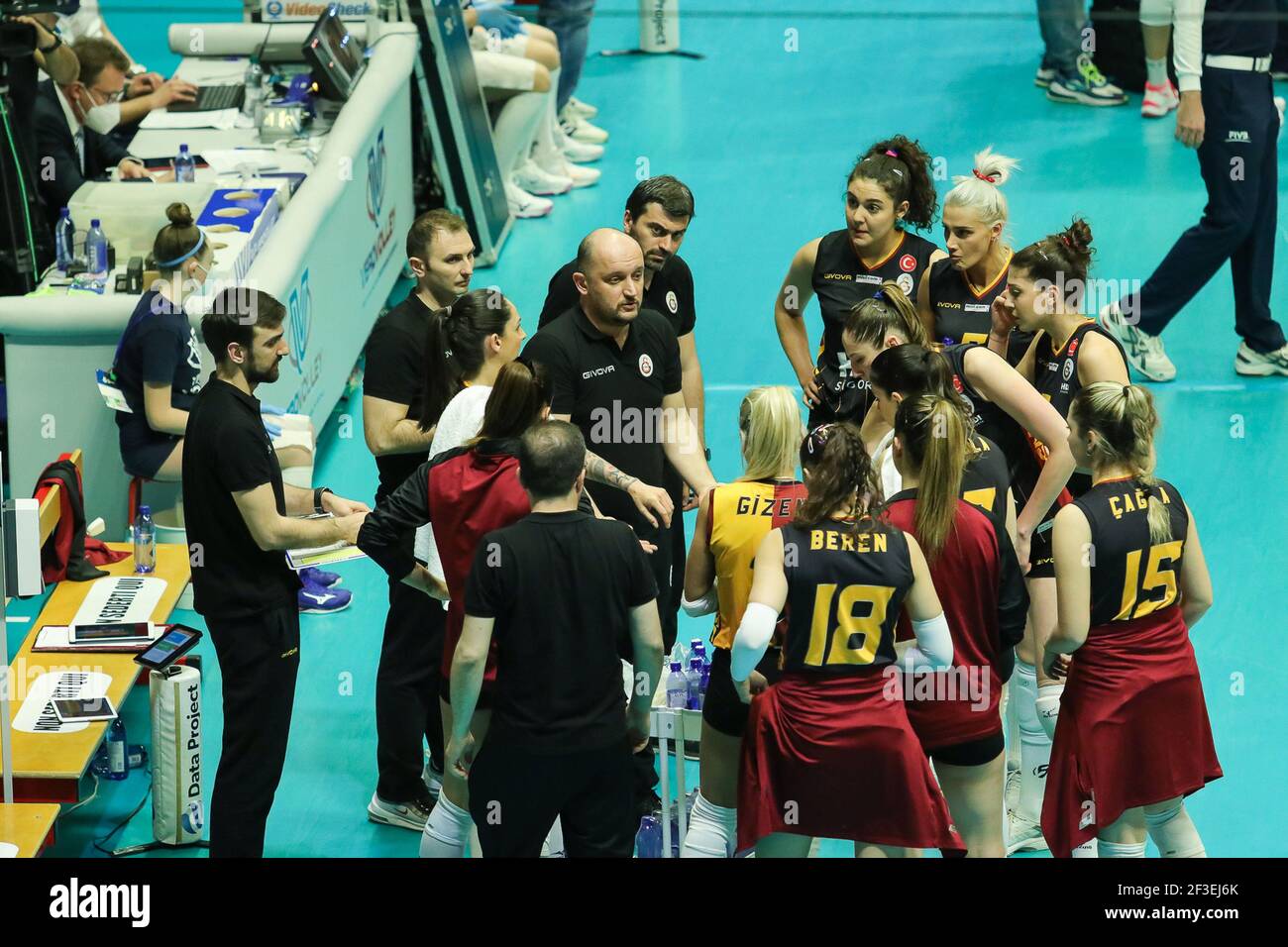 Arena di Monza, Monza (MB), Italia, 16 Mar 2021, timeout Galatasaray durante il Saugella Team Monza vs Galatasaray Istanbul, Pallavolo Campionati Donne Coppa CEV - Foto Valerio Origo / LM Foto Stock