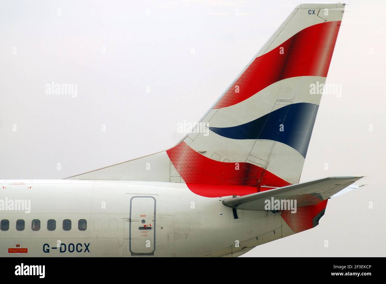 15-03-2021 - aerei generici - G-DOCX - British Airways - Boeing 737. Numero di serie 25857, tipo 737-436SF. Primo volo il 16.03.1993, consegnato a. Foto Stock