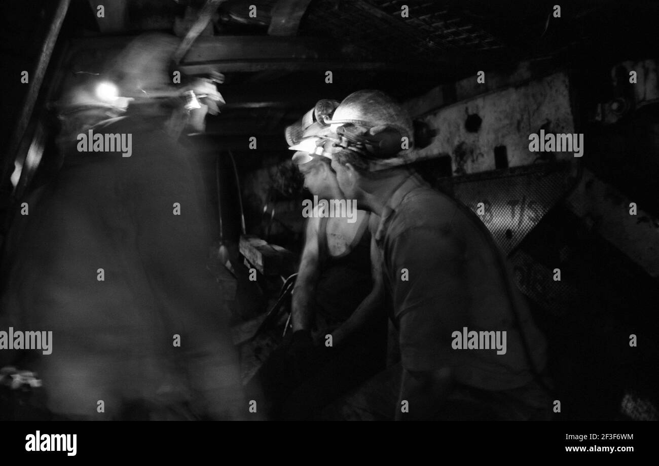 Uomini sotterranei alla fossa a Monkwearmouth Colliery Foto Stock