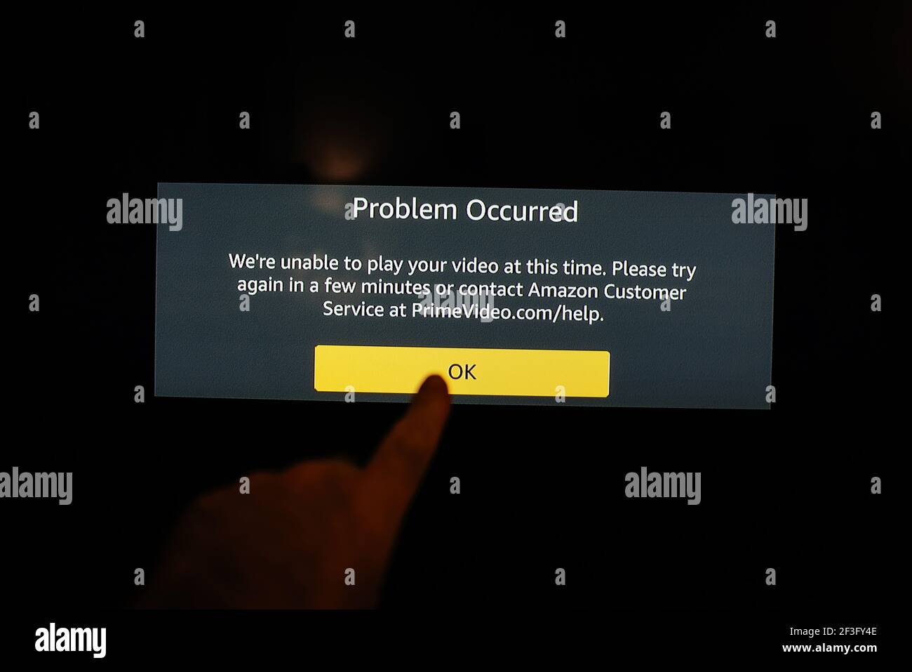 Si è verificato un problema con il messaggio. Impossibile riprodurre il  video  prime Contattare l'assistenza clienti Foto stock - Alamy