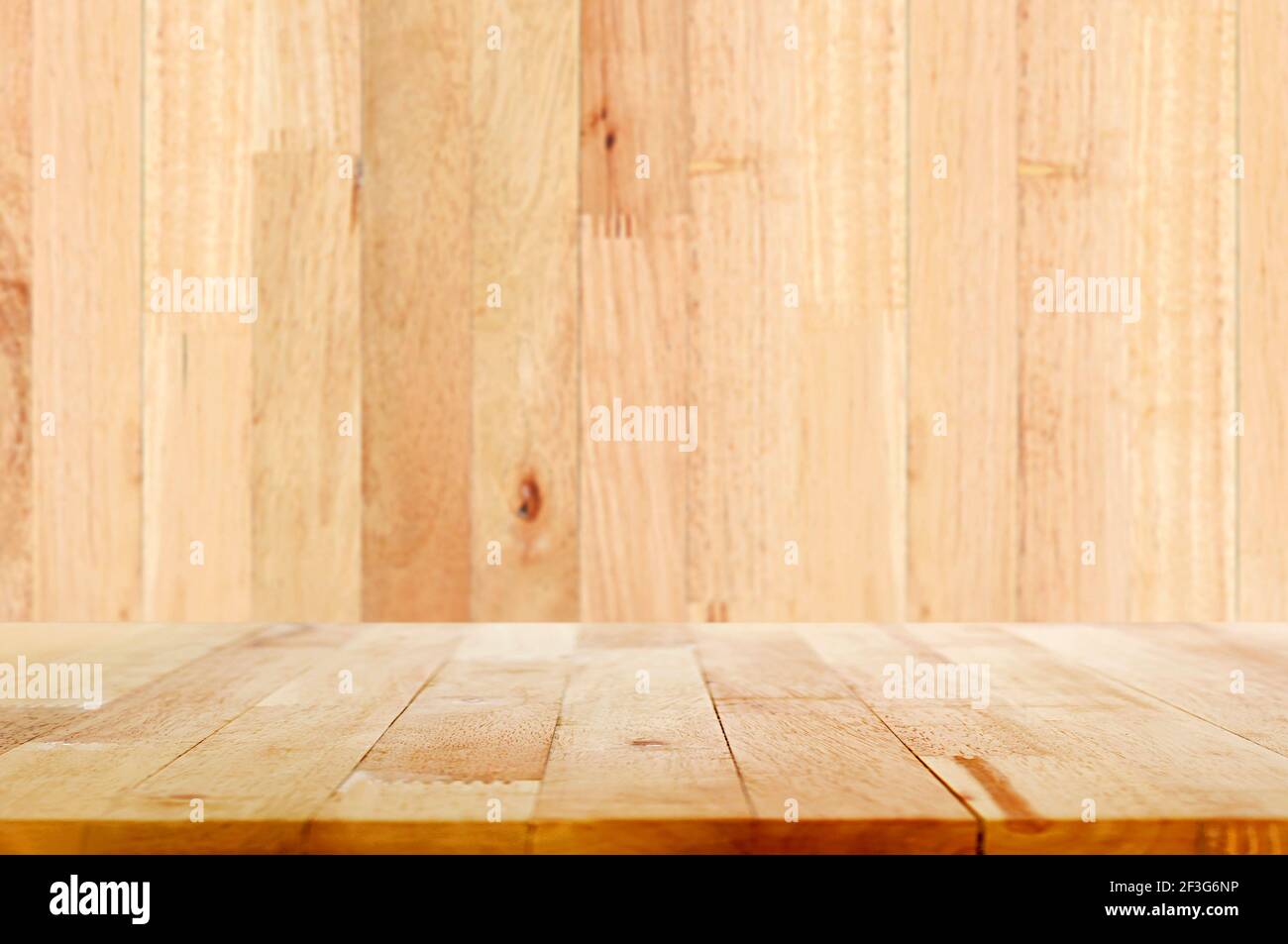 Sfondo stanza di legno - può essere usato per esposizione e. montaggio del prodotto Foto Stock