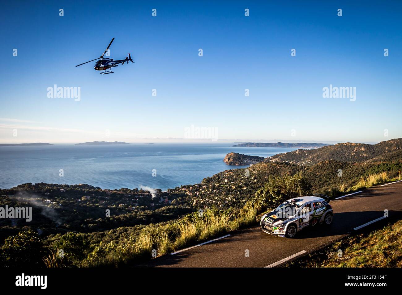 03 BOUFFIER Bryan e DEROUSSEAUX Cathy, Hyundai I20, azione durante il campionato di rally francese 2018, rallye du Var dal 22 al 25 novembre a Sainte Maxime, Francia - Foto Thomas Fenetre / DPPI Foto Stock