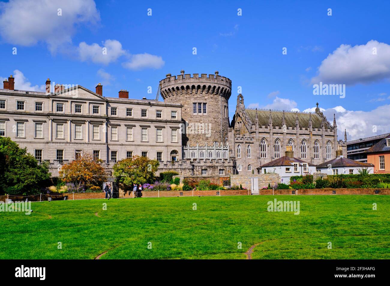 Repubblica d'Irlanda; Dublino, vista esterna dello storico Castello di Dublino in Dame Street Foto Stock