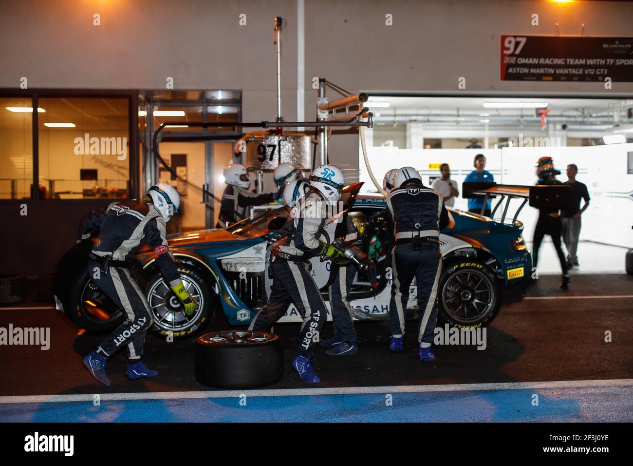 97 al HARTHY Ahmad, (omn), MCKAY Euan, (sco), EASTWOOD Charlie, (gbr), Oman Racing Team con TF Sport Aston Martin V12 GT3, durante la 1000 km Blancpain GT Series endurance Cup a le Castellet, dal 1 al 2 giugno 2018 - Foto Marc de Mattia / DPPI Foto Stock