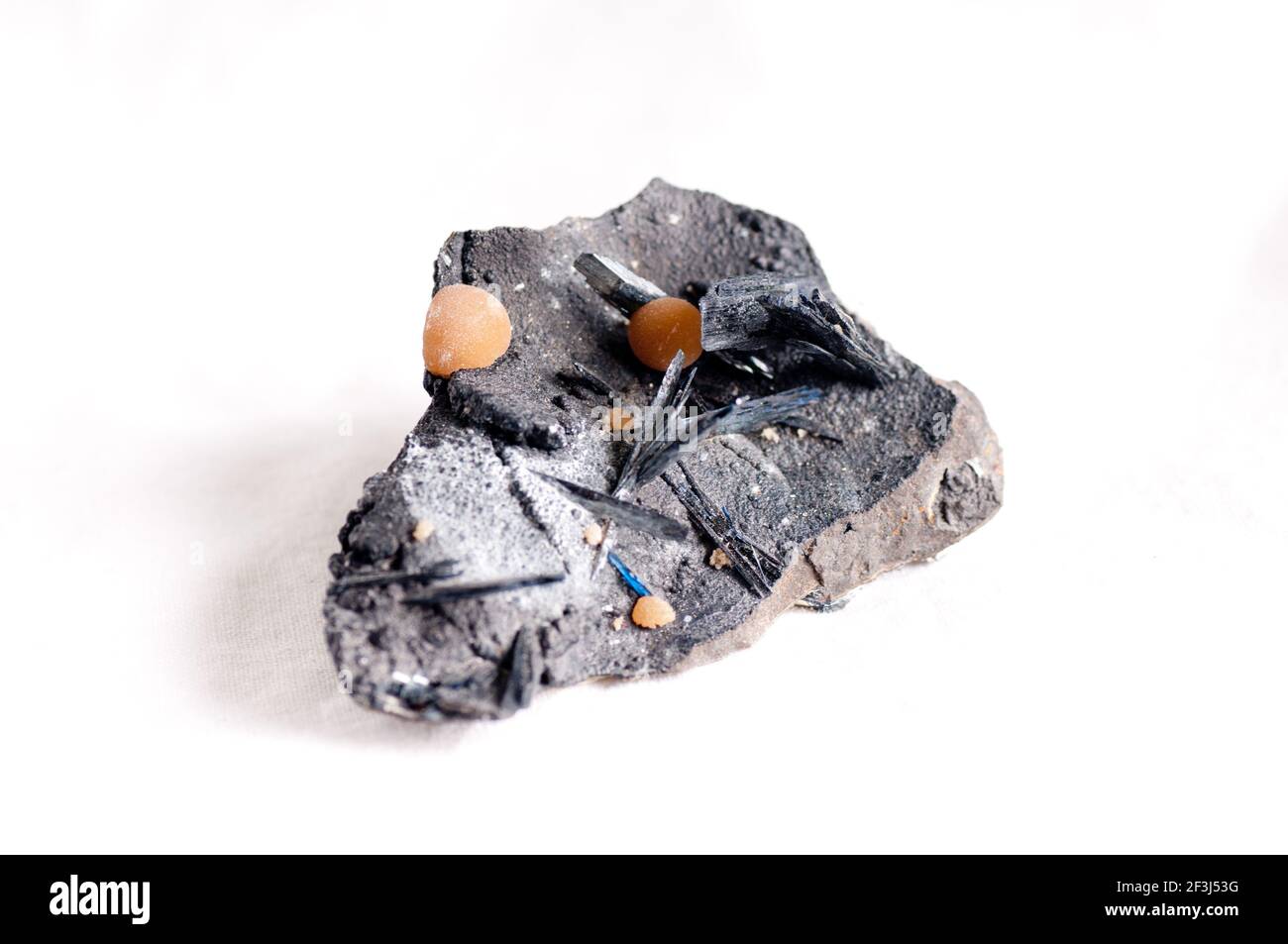 Cristallo vivianite campione minerale molto scuro con striature Foto Stock