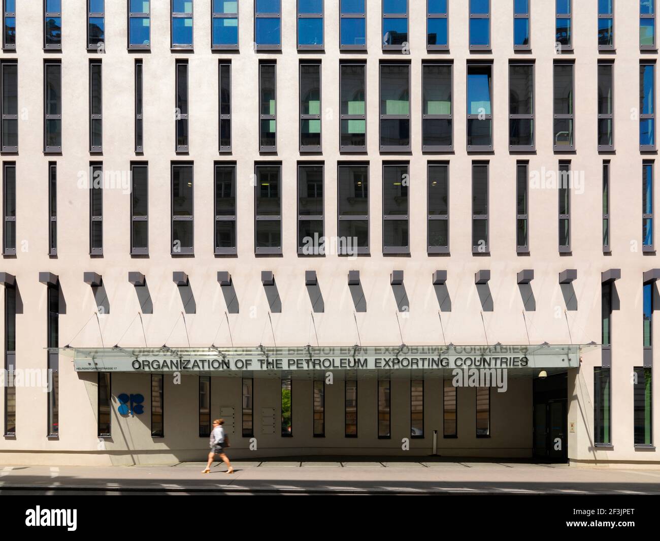 L'esterno dell'Organizzazione dei Paesi Esportatori di Petrolio (OPEC) sede a Vienna, in Austria Foto Stock