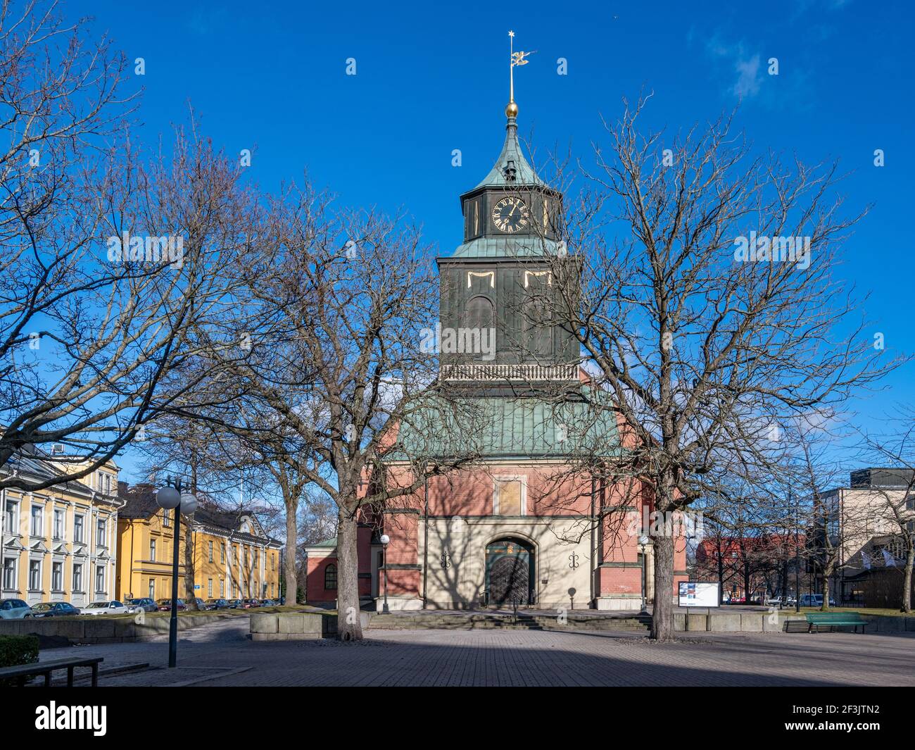 Chiesa di Hedvig nel centro di Norrköping, Svezia nel marzo 2021. Norrköping è una storica città industriale. Foto Stock