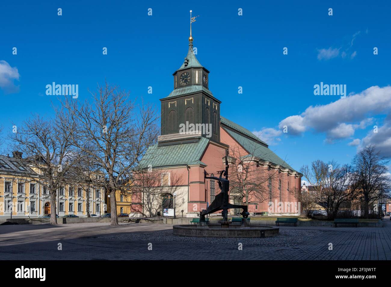 Chiesa di Hedvig nel centro di Norrköping, Svezia nel marzo 2021. Norrköping è una storica città industriale. Foto Stock