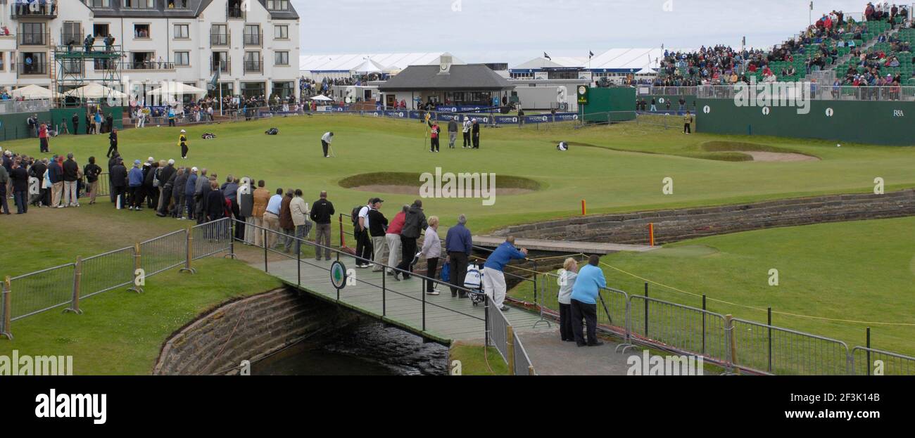 IL 2007 APRE A CARNOUSTIE. 2° GIORNO 20/7/2007 18 verde. IMMAGINE DAVID ASHDOWN Foto Stock