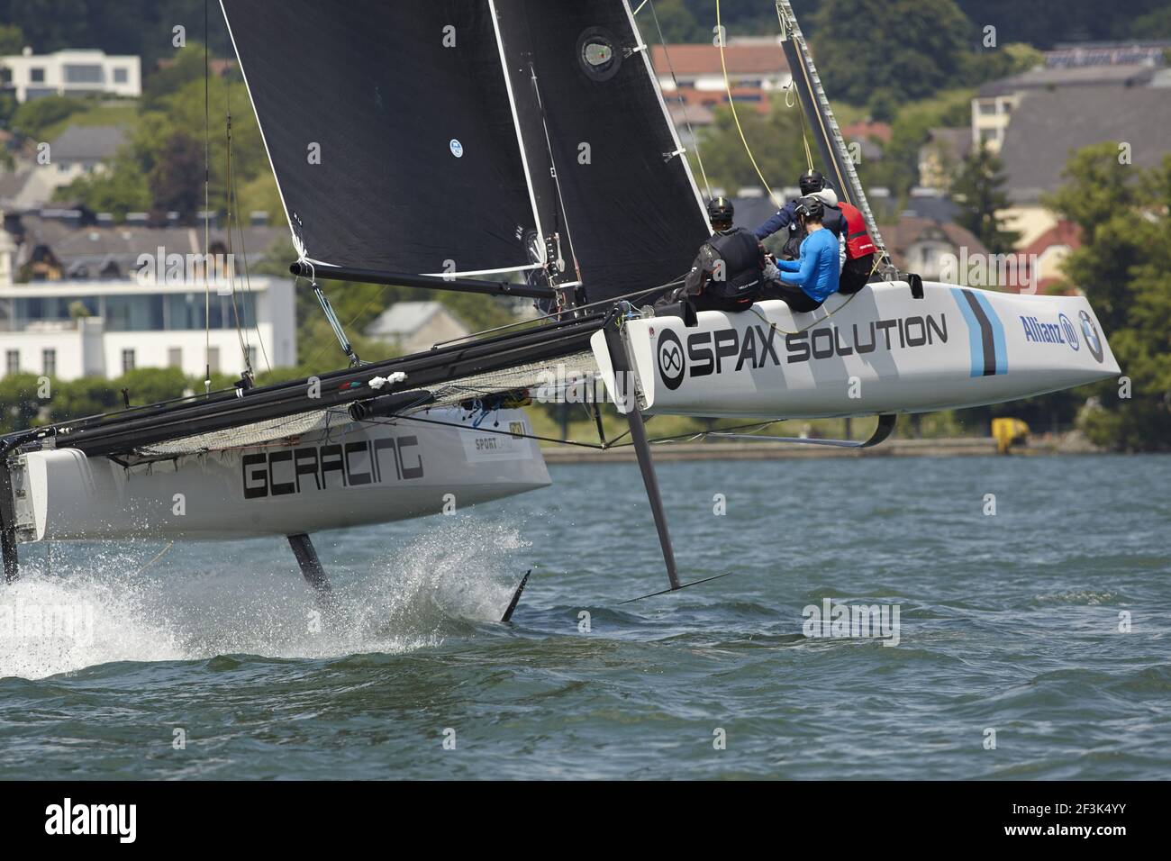 GC32 Austria Cup 2014, Gmunden, Lake Traunsee il 28 maggio ? 1° giugno 2014. AEZ Sailing Team (AUT), Team: Tom Slingsby (AUS), Kyle Langford (AUS), Nico delle Karth (AUT), Niko Resch (AUT) durante la GC32 Austria Cup 2014, Gmunden, Lake Traunsee (AUT), il 28 maggio ? 1 giugno 2014 - Foto Gabor Turcsi / DPPI Foto Stock