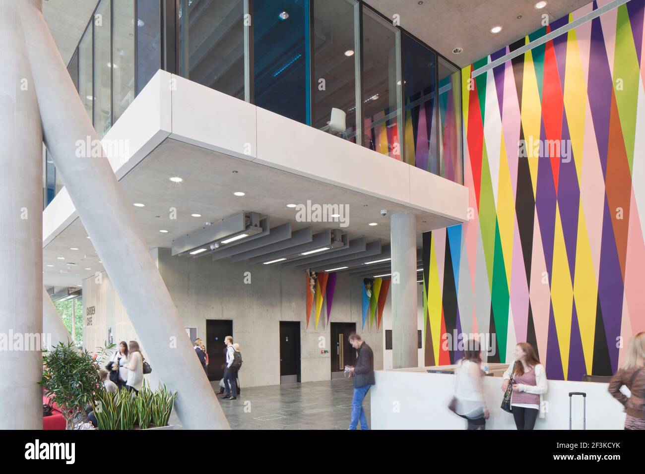 City of Westminster College, Londra | Schmidt Hammer Lassen Architetti | Interior Reception Shot Foto Stock