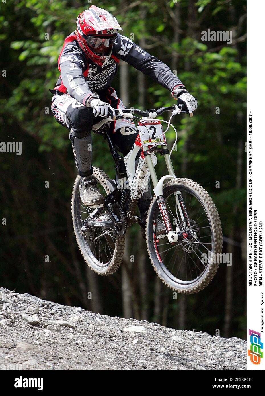 MOUNTAIN BIKE - UCI MOUNTAIN BIKE WORLD CUP - CHAMPERY (SUI) - 10/06/2007 - PHOTO : GERARD BERTHOUD / DPPI MEN - STEVE PEAT (GBR) / 2ND Foto Stock