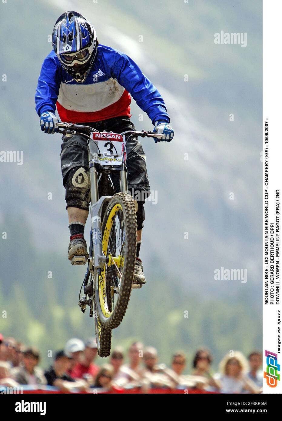 MOUNTAIN BIKE - UCI MOUNTAIN BIKE WORLD CUP - CHAMPERY (SUI) - 10/06/2007 - PHOTO : GERARD BERTHOUD / DPPI DOWNHILL WOMEN - EMMELINE RAGOT (FRA) / 2ND Foto Stock