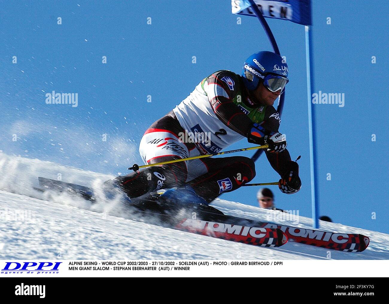 SCI ALPINO - COPPA DEL MONDO 2002/2003 - 27/10/2002 - SOELDEN (AUT) - FOTO : GERARD BERTHOUD / DPPI UOMINI SLALOM GIGANTE - STEPHAN EBERHARTER (AUT) / VINCITORE Foto Stock