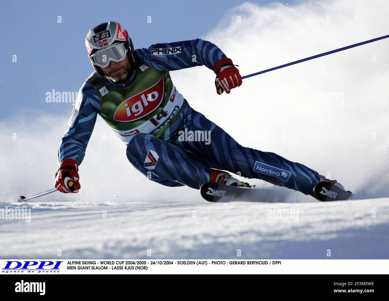 SCI ALPINO - COPPA DEL MONDO 2004/2005 - 24/10/2004 - SOELDEN (AUT) - FOTO : GERARD BERTHOUD / DPPI UOMINI SLALOM GIGANTE - LASSE KJUS (NOR) Foto Stock
