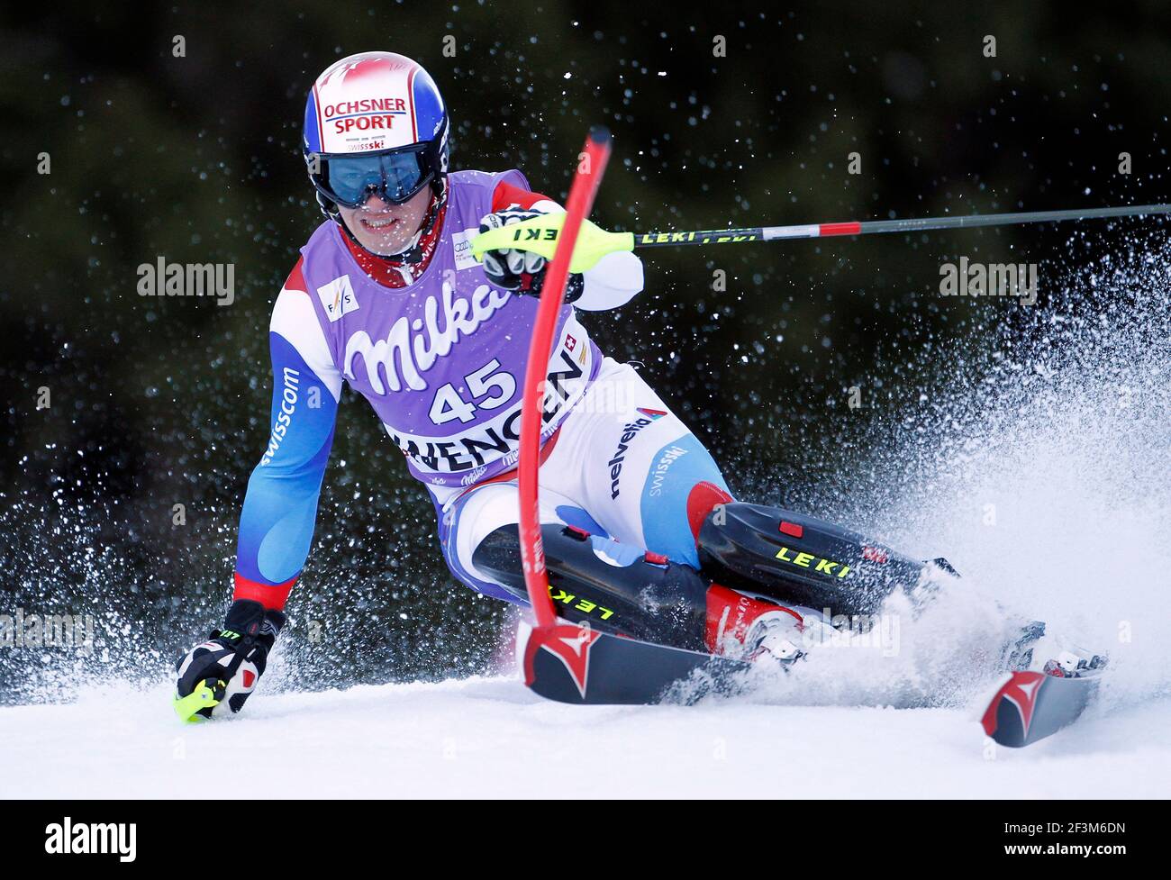 SCI ALPINO - COPPA DEL MONDO 2010/2011 - WENGEN (SUI) - 16/01/2011 - FOTO : GERARD BERTHOUD / DPPI - SLALOM MASCHILE - JUSTIN MURISIER (SUI) Foto Stock SCI ALPINO - COPPA DEL MONDO 2010/2011 - WENGEN (SUI) - 16/01/2011 - FOTO : GERARD BERTHOUD / DPPI - SLALOM MASCHILE - JUSTIN MURISIER (SUI) Foto Stock