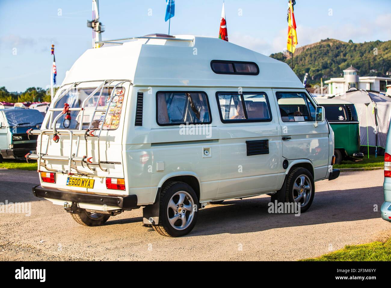 VW Bus Freunde aus aller Welt treffen sich beim Busfest / Vanfest in Gran Malvern / Regno Unito Foto Stock