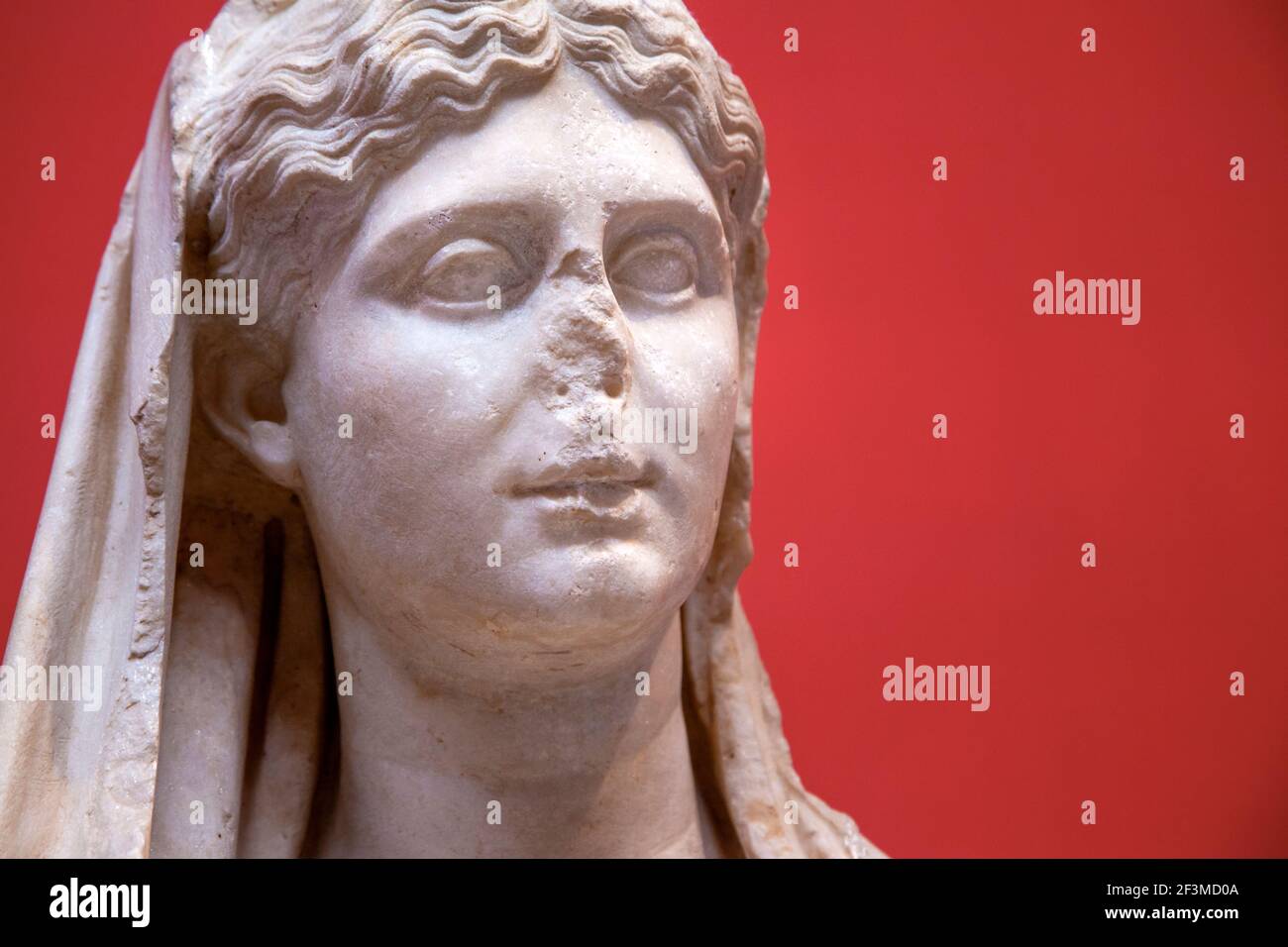 Statua funeraria femminile, marmo, dal 320 a.C., Museo Archeologico Nazionale, Atene, Grecia, Europa Foto Stock