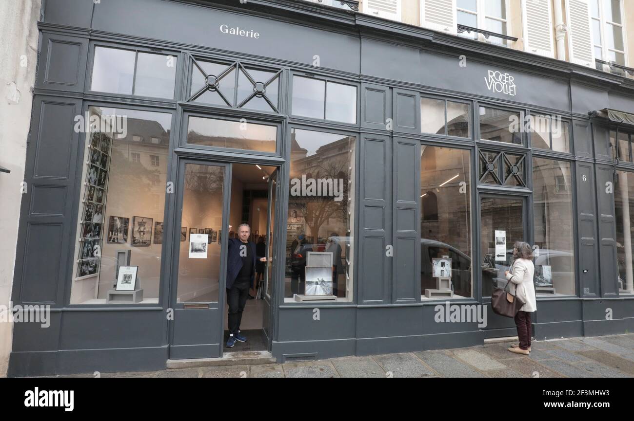 RIAPERTURA DELL'AGENZIA FOTOGRAFICA ROGER-VIOLLET E OGGI OFFRE UN NUOVO SPAZIO ESPOSITIVO A PARIGI Foto Stock