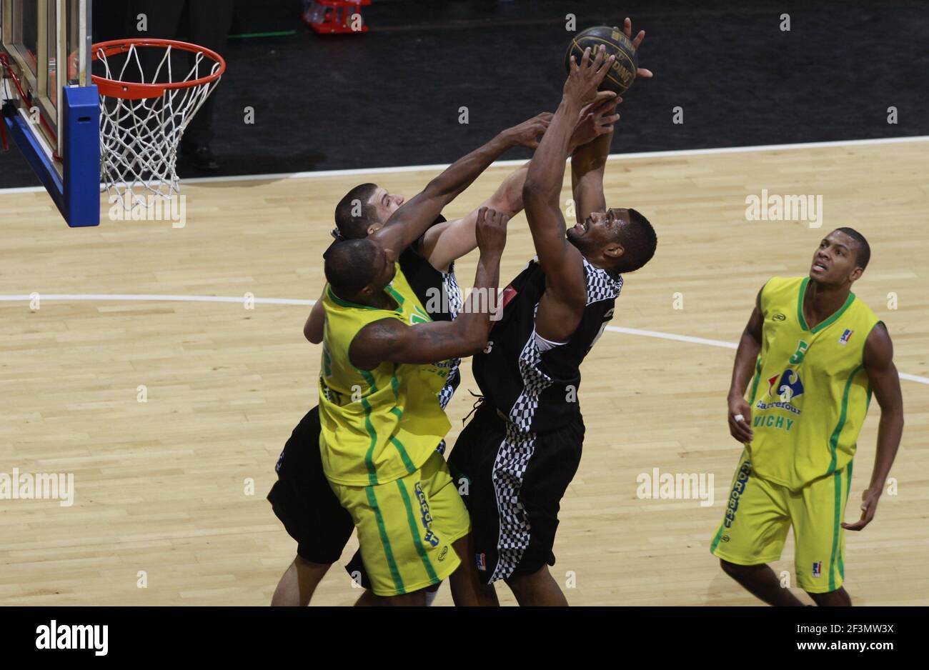 BASKETBALL - SEMAINE DES AS 2010 - VICHY ORLEANS - 20/02/2010 - RYVON COVILLE (ORLEANS) PHOTO : HERVE BELLENGER / DPPI Foto Stock