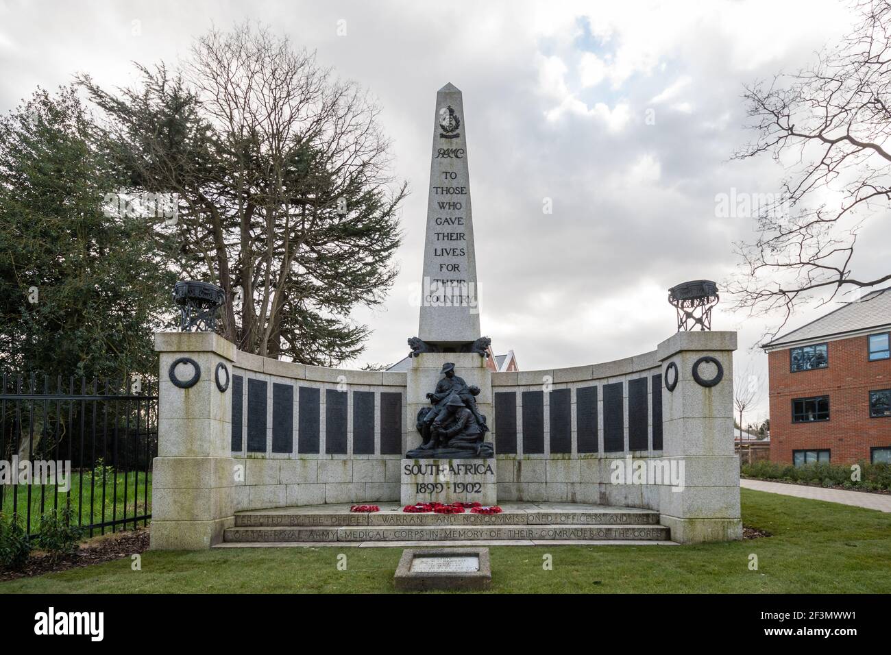 Il RAMC Memorial ad Aldershot nell'Hampshire, un monumento commemorativo degli uomini del corpo medico dell'esercito reale che hanno perso la vita durante la guerra del Boer Foto Stock