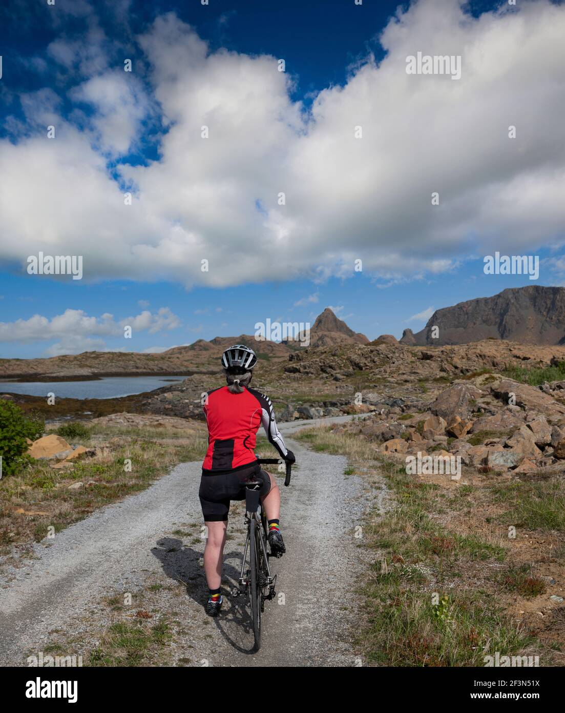 Paradiso in bicicletta sull'isola di Leka, Norvegia Foto Stock