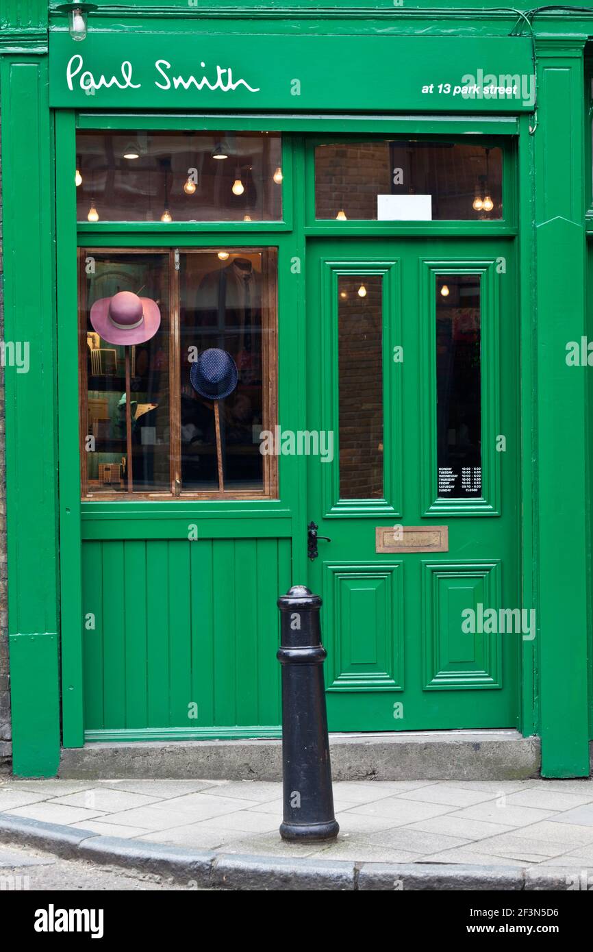 Paul Smith designer negozio di vendita al dettaglio a 13 Park Street, Southwark, SE1, Londra, Inghilterra. Foto Stock