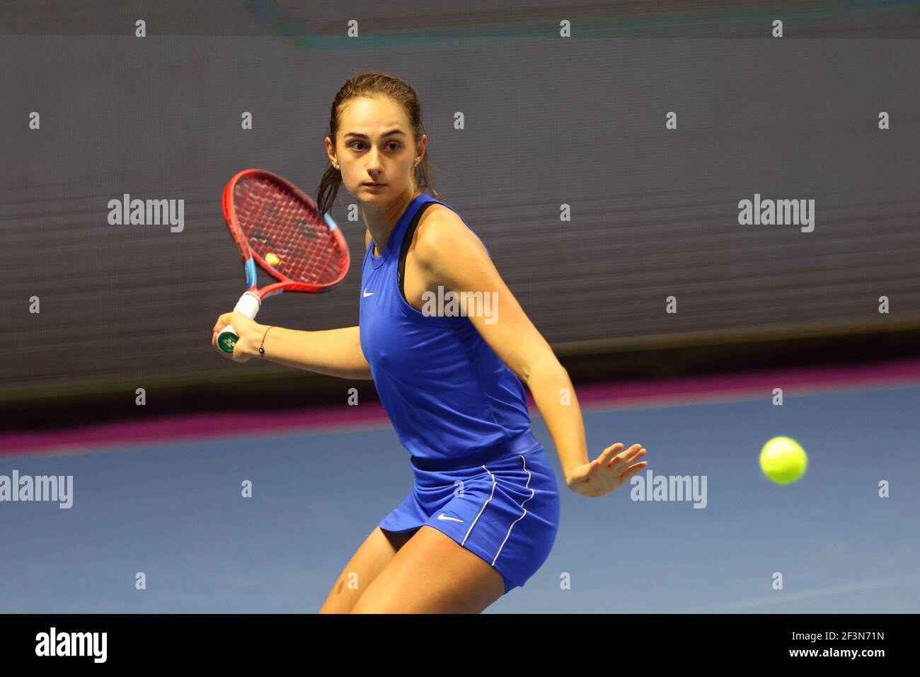 San Pietroburgo, Russia. 17 Marzo 2021. Anastasia Gasanova della Russia in azione contro Katarina Zavatska dell'Ucraina durante il torneo di tennis St.Petersburg Ladies Trophy 2021 alla Sibur Arena.Punteggio finale: (Anastasia Gasanova 2-1 Katarina Zavatska) Credit: SOPA Images Limited/Alamy Live News Foto Stock