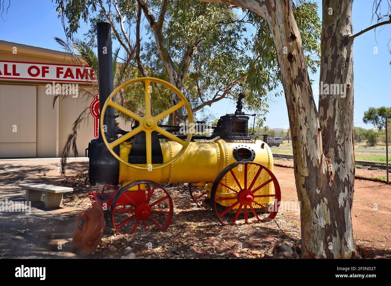 Alice Springs, NT, Australia - 20 Novembre 2017: Vintage veicolo a vapore nel treno Ghan Museum vicino alla città nel Territorio del Nord Foto Stock