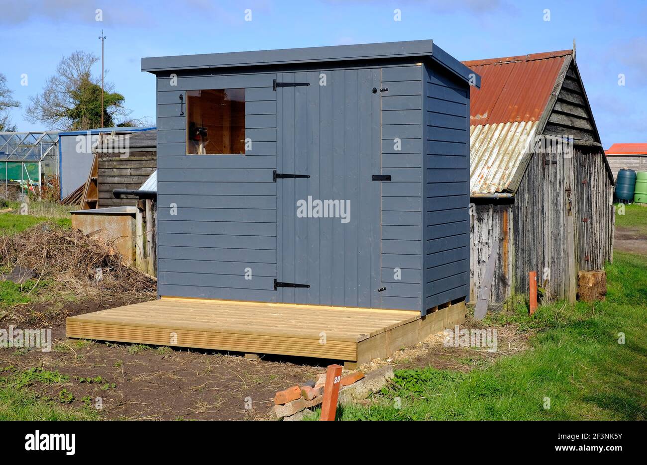 nuovo costruzione capannone sulla trama di assegnazione, norfolk nord, inghilterra Foto Stock