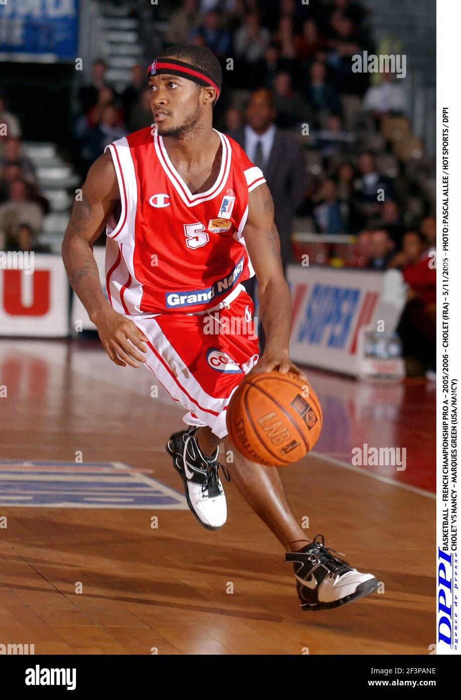 BASKETBALL - FRENCH CHAMPIONSHIP PRO A - 2005/2006 - CHOLET (FRA) - 5/11/2005 - PHOTO : PASCAL ALLEE / HOT SPORTS / DPPI CHOLET VS NANCY - MARQUES GREEN (USA/NANCY) Foto Stock