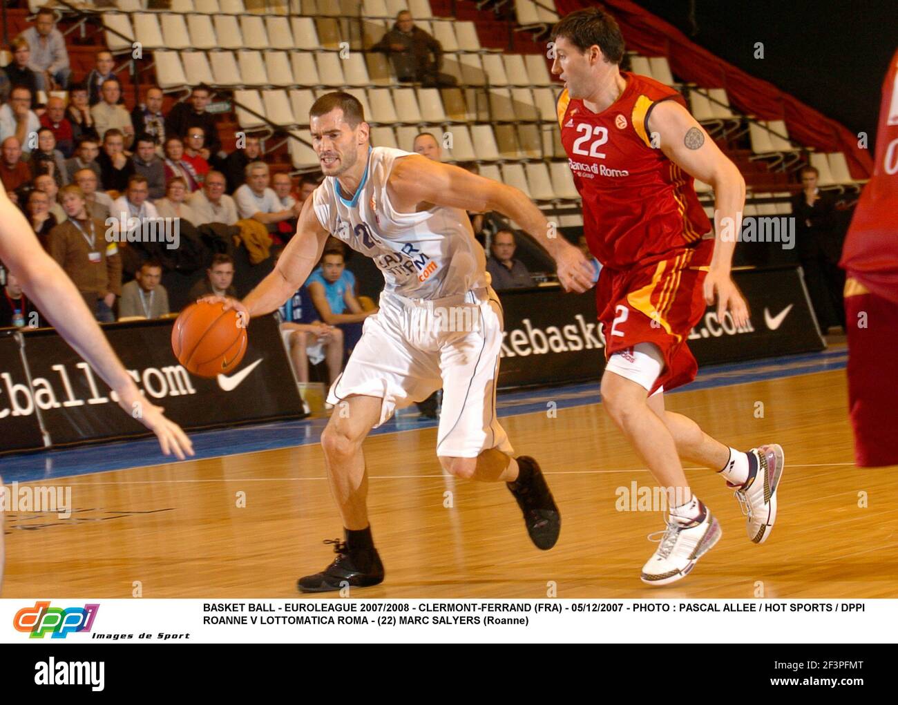 BASKET BALL - EUROLEGA 2007/2008 - CLERMONT-FERRAND (FRA) - 05/12/2007 - PHOTO : PASCAL ALLEE / HOT SPORTS / DPPI ROANNE V LOTTOMATICA ROMA - (22) MARC SALYERS (ROANNE) Foto Stock