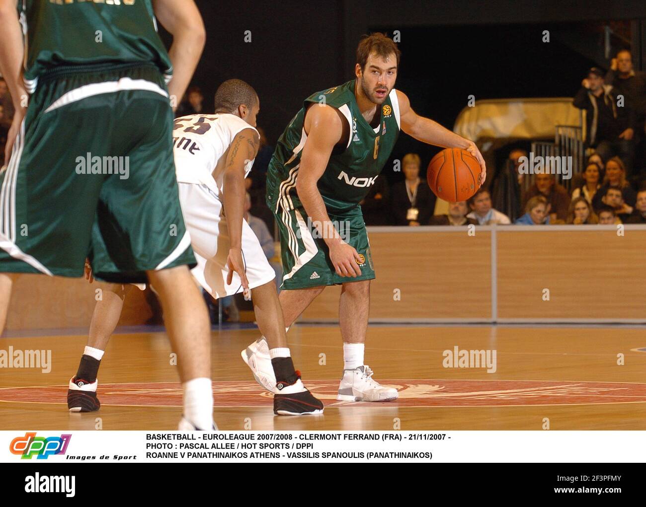 BASKETBALL - EUROLEGA 2007/2008 - CLERMONT FERRAND (FRA) - 21/11/2007 - PHOTO : PASCAL ALLEE / HOT SPORTS / DPPI ROANNE V PANATHINAIKOS ATHENS - VASSILIS SPANOULIS (PANATHINAIKOS) Foto Stock