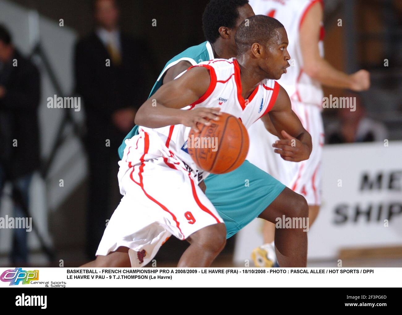 BASKETBALL - FRENCH CHAMPIONSHIP PRO A 2008/2009 - LE HAVRE (FRA) - 18/10/2008 - PHOTO : PASCAL ALLEE / HOT SPORTS / DPPI LE HAVRE V PAU - 9 T.J.THOMPSON (LE HAVRE) Foto Stock