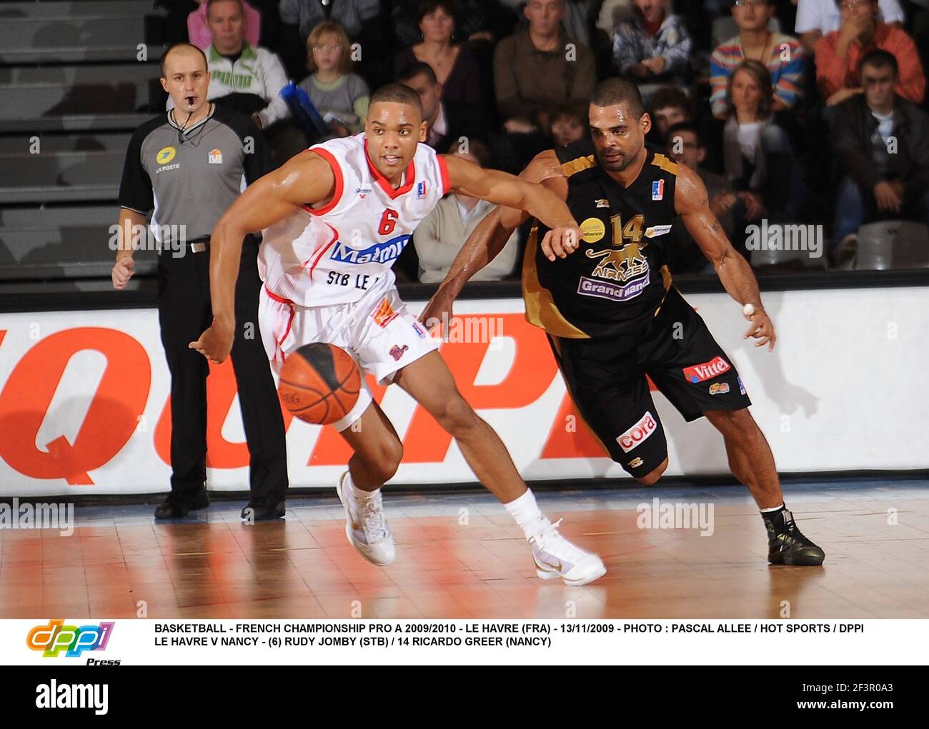 BASKETBALL - FRENCH CHAMPIONSHIP PRO A 2009/2010 - LE HAVRE (FRA) - 13/11/2009 - PHOTO : PASCAL ALLEE / HOT SPORTS / DPPILE HAVRE V NANCY - (6) RUDY JOMBY (STB) / 14 RICARDO GREER (NANCY) Foto Stock