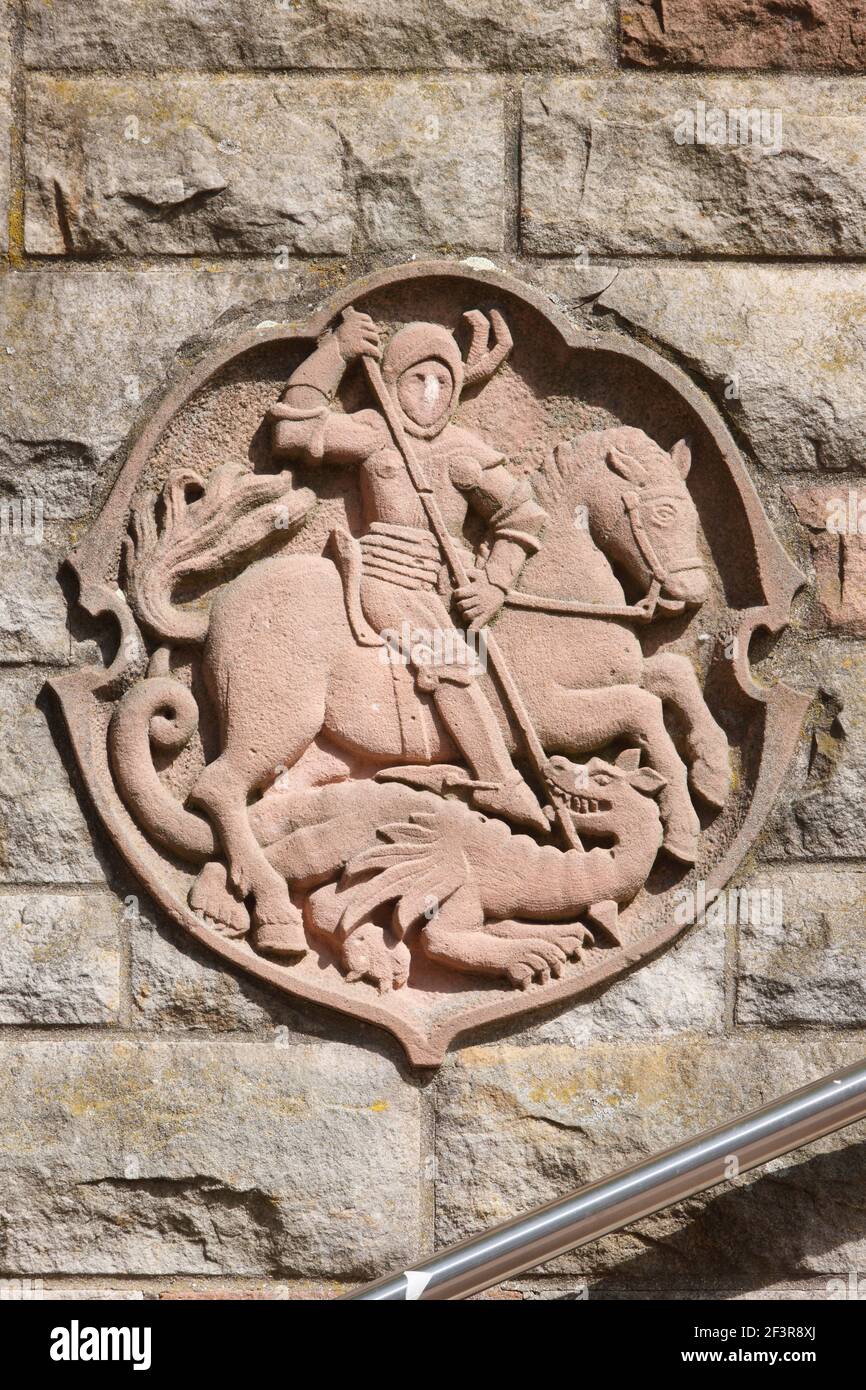 1830 von Geung Moller erbaut, Wiederaufbau 1949-1953, Wappen heiliger Georg, Bensheim, St Foto Stock