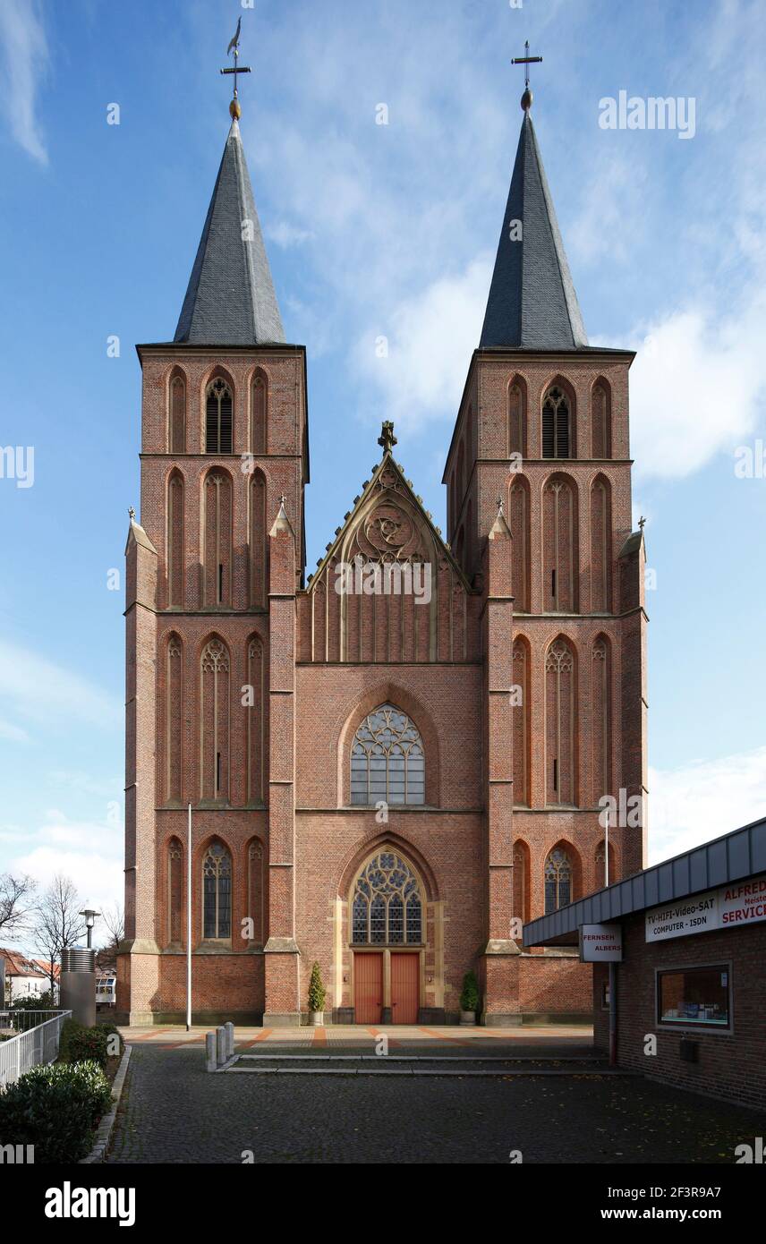 Westfassade, Kleve, Probsteikirche St. Mariae Himmelfahrt Foto Stock