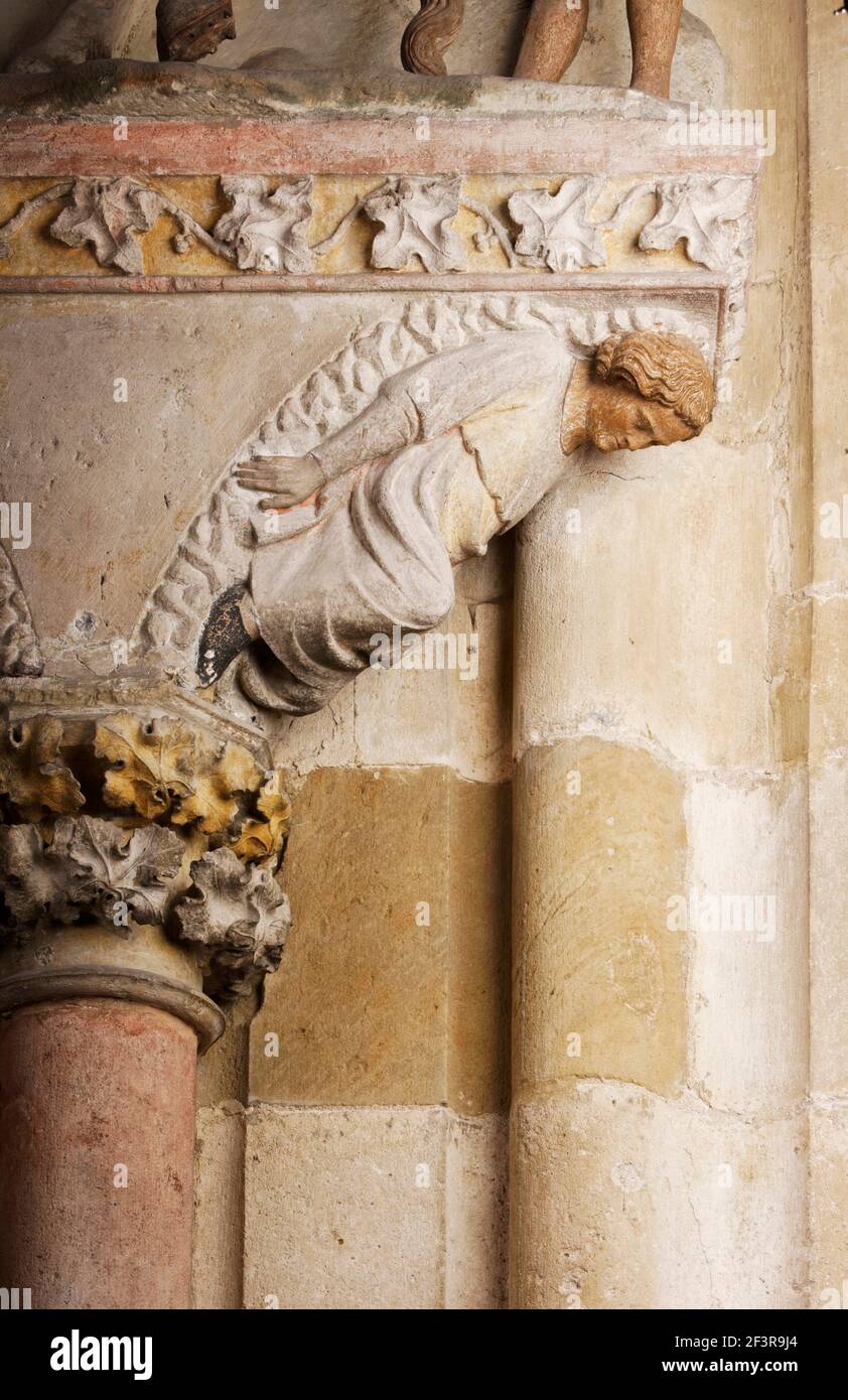 Innere Westwand: Konsole unter der Reiterfigurur St. Martin, Regensburg, Dom St. Peter Foto Stock