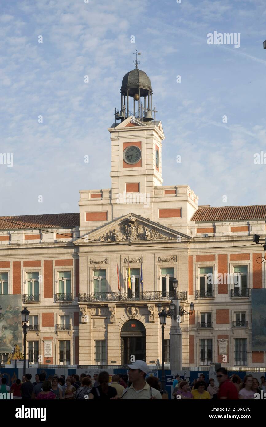 Torre dell'Orologio della Casa de Correos alla Puerta del Sol, Madrid, Spagna. Foto Stock