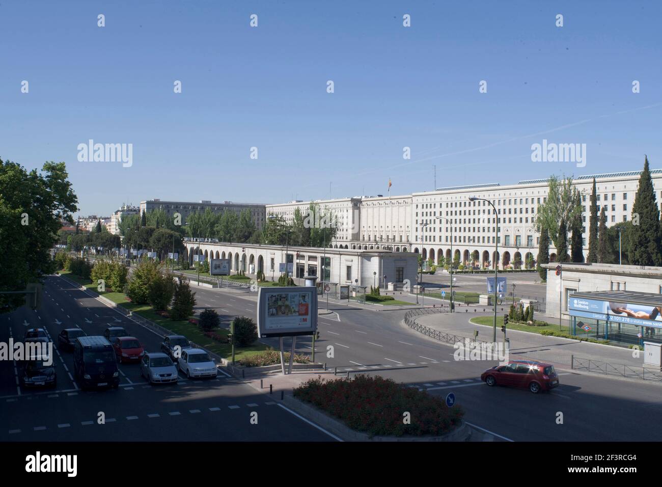 Edificio della stazione Nuevos Ministerios a Madrid, Spagna Foto Stock